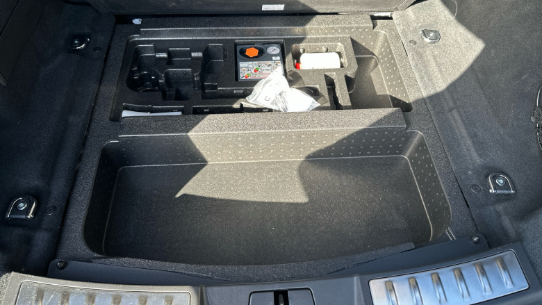 Land Rover Range Rover Evoque 2.0 D165 R-Dynamic 5dr Auto Diesel Hatchback